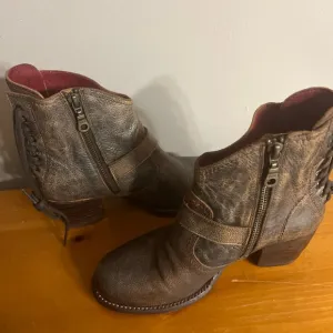 BedStu Bed Stu Cobbler Series Harness Boots Sz 6 Distressed Brown Leather