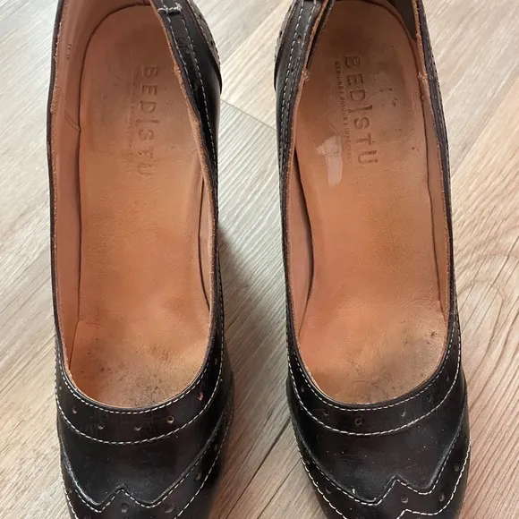 BED|STU Black Leather Heels with Decorative Stitching