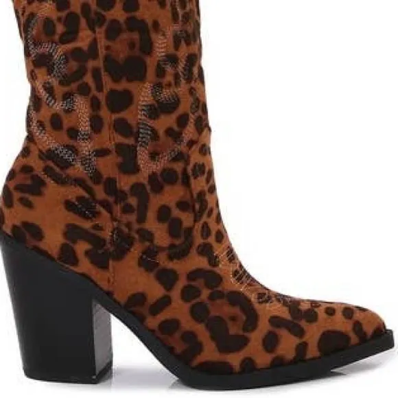 Berness Arizona Leopard Print Western Embroidered Low Heeled Cowboy Boots