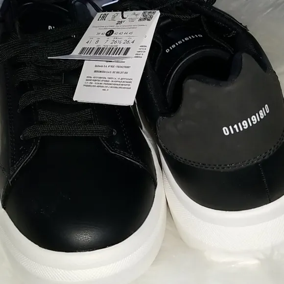 👣BERSHKA😄 Men's Faux Leather Platform Sneakers😃size 8