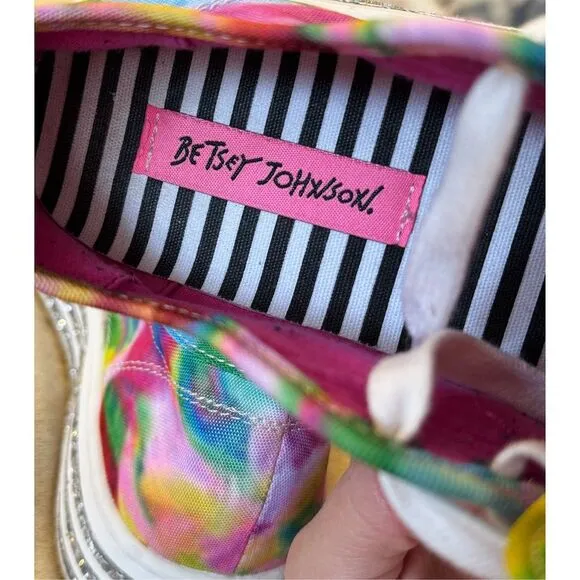 Betsey Johnson Women's PEAZE Tie-Dye Glitter Sneakers Size 7M Multicolor