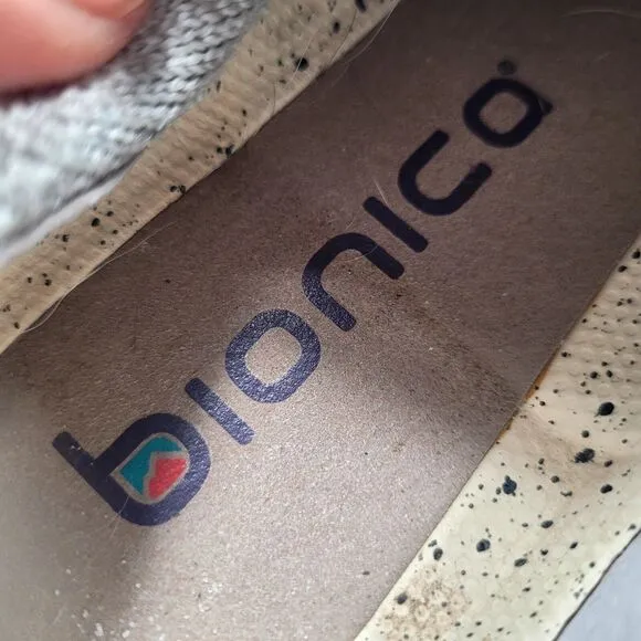 Bionica Ocean Women's Size 10 Grey Mesh Knit Slip On Shoes