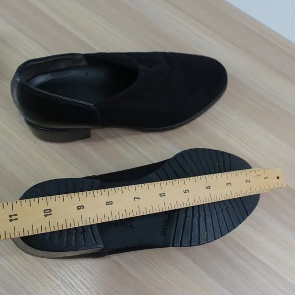 Black Leather Slip On Shoes Women 10 M MUNRO American Stretch Fabric Classic USA