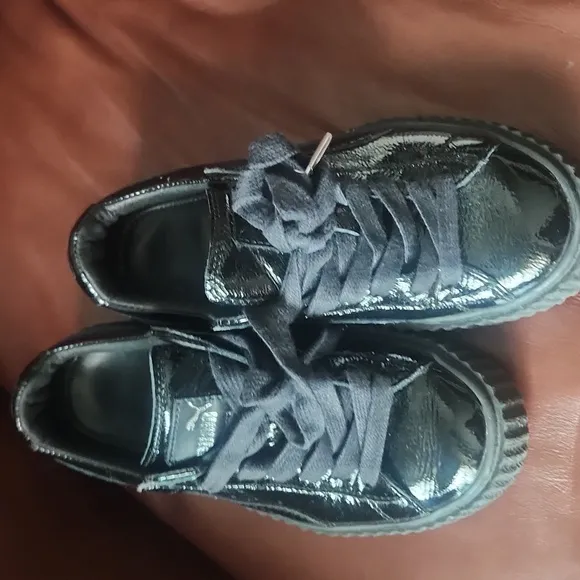 Black Shiny Creepers