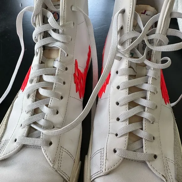 Blazer Mid '77 Vintage 'Double ZigZag Stitched Swoosh'