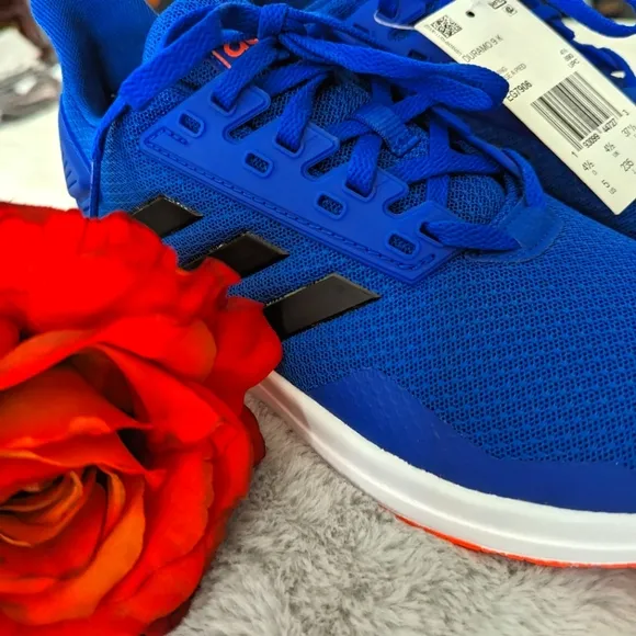Blue running shoes 💙 Adidas