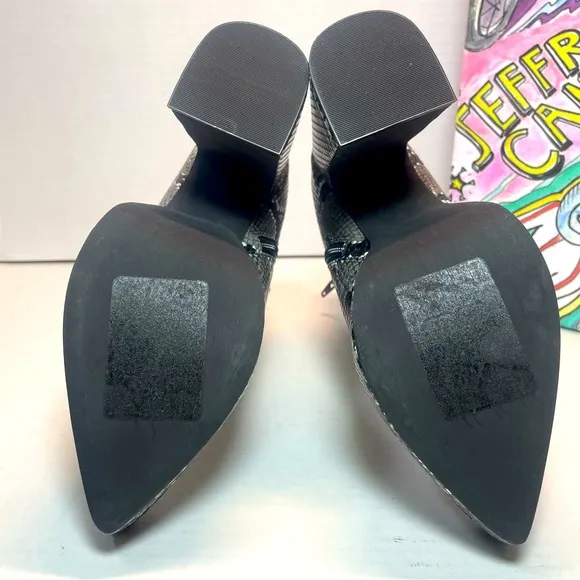 BNIB Jeffrey Campbell Dormant Black/Gray Snakeskin print platforms 6M