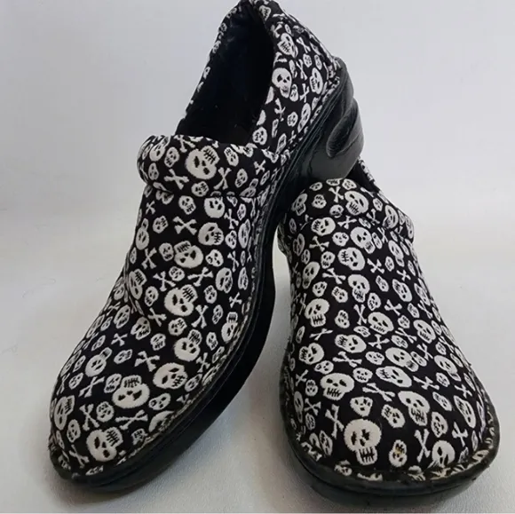 Boc black and white skull skeleton clogs shoes