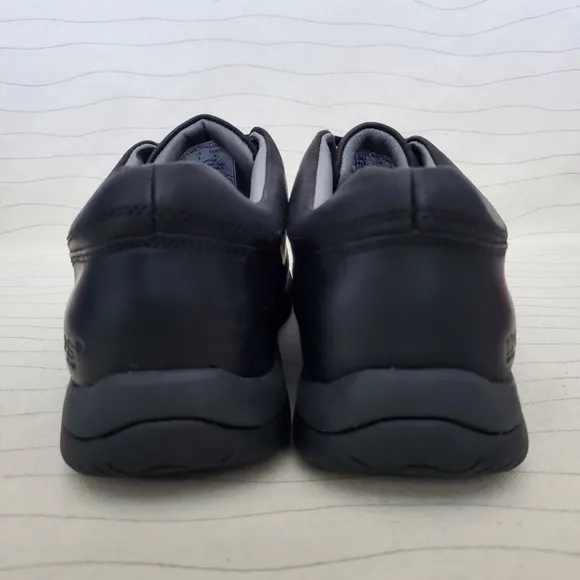 Bogs Mens Cruz Lace Black Leather Walking Shoes Casual Outdoor Size 8 EUC
