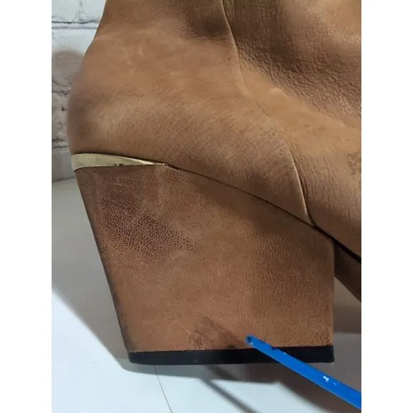 Boutique 9 Isoke Women's Nubuck Leather Ankle Boots, Light Brown Women's Size 10