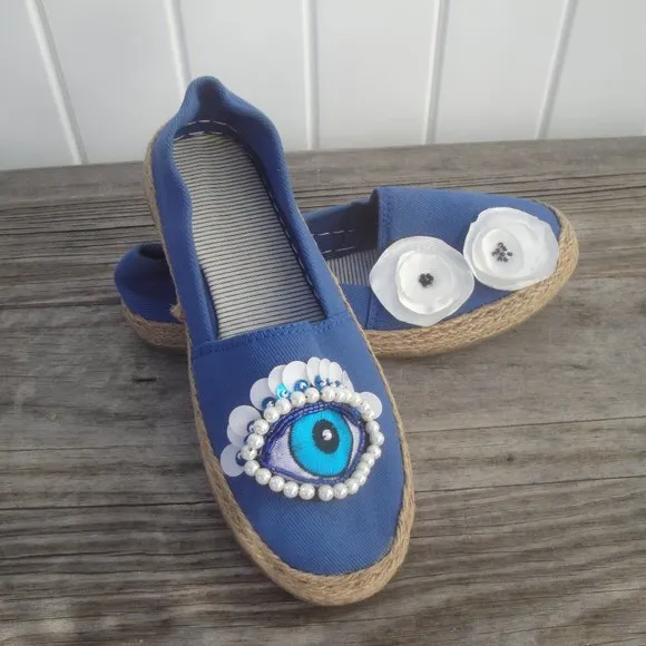 Boutique Style Blue Fabric-espadrille soles with applique top shoes Size 7 NEW