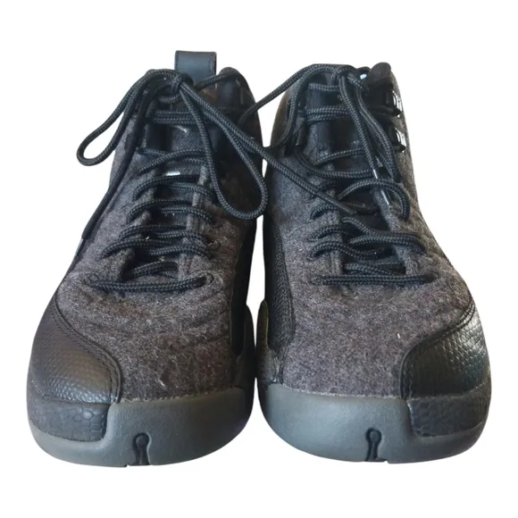 Boy's Jordan 23 Jumpman Black and Gray Sneakers Size 5Y
