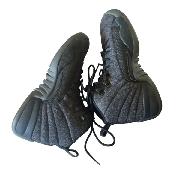 Boy's Jordan 23 Jumpman Black and Gray Sneakers Size 5Y