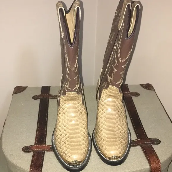 Boys Laredo Brown Snakeskin Print Boots size 3