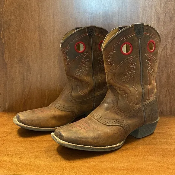 Boys square toe Ariat boots