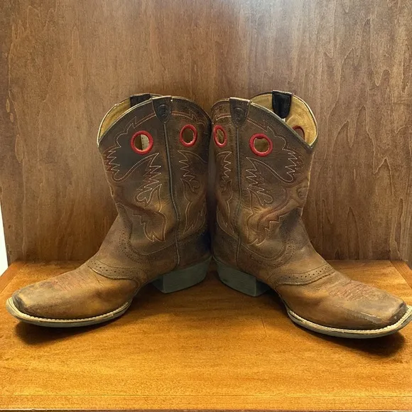 Boys square toe Ariat boots