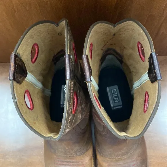 Boys square toe Ariat boots