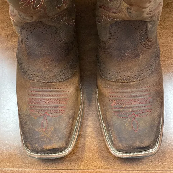 Boys square toe Ariat boots