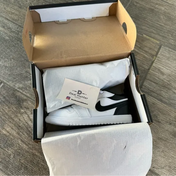 Brand New Air Jordan 1 Low ALT Toddler’s Shoes “white/black”