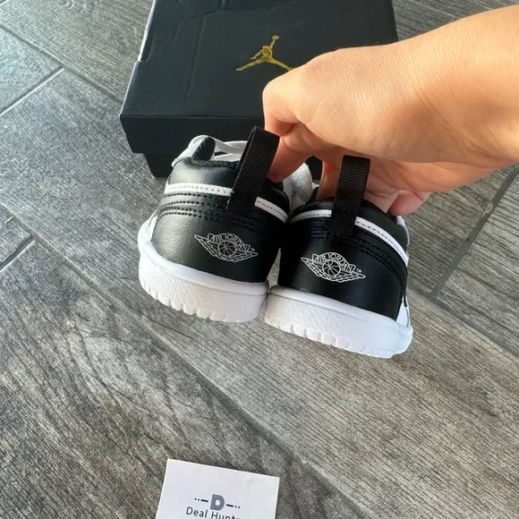 Brand New Air Jordan 1 Low ALT Toddler’s Shoes “white/black”