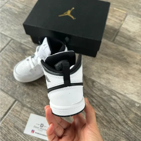 Brand New Air Jordan 1 Mid Toddler’s/Baby Kids Shoes “White/Black”