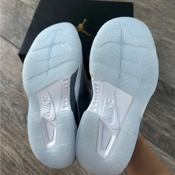 Brand New Air Jordan Stay Loyal 3 Stretch Lace Little Kids Basketball Shoes