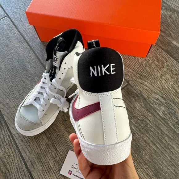 Brand New Nike Blazer Mid 77 SE “Rush Moon” Big Kids Shoes DH8640-101