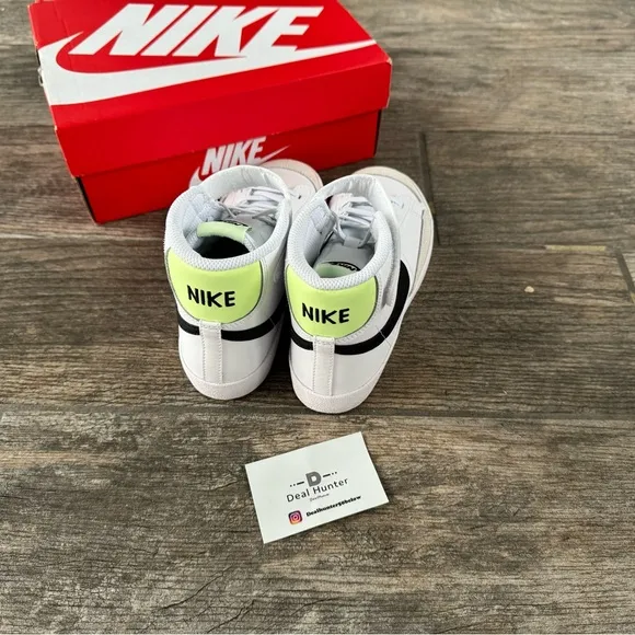 Brand New Nike Blazer Mid’77 Little Kids Shoes (PS 11Y)