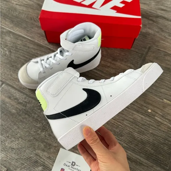 Brand New Nike Blazer Mid’77 Little Kids Shoes (PS 11Y)