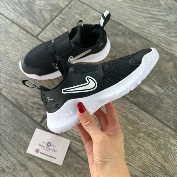 Brand New Nike Flex Runner 3 Preschool Kids Shoes (US12c/EU29.5/18cm)