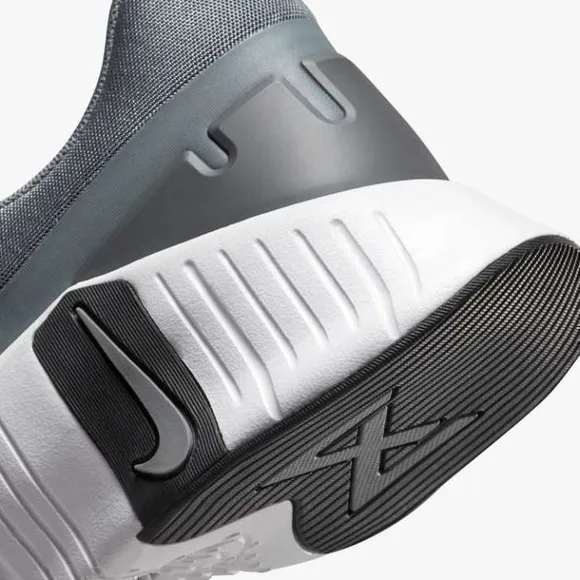 Brand New Nike Free Metcon 5 “Smock Grey” Men’s Workout Shoes