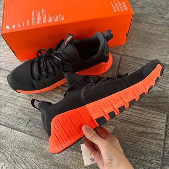 Brand New Nike Free Metcon 6 Men's Workout Shoes “Hyper Crimson”