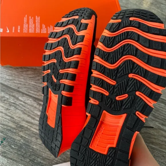Brand New Nike Free Metcon 6 Men's Workout Shoes “Hyper Crimson”