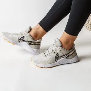 Brand New Nike Legend Essential 2 Premium Women’s Shoes “ Leopard “
