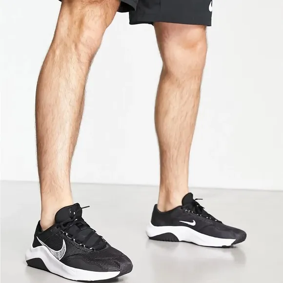 Brand New Nike Legend Essential 3 Men’s Running Shoes DM1120 001 (US9/EU42.5)