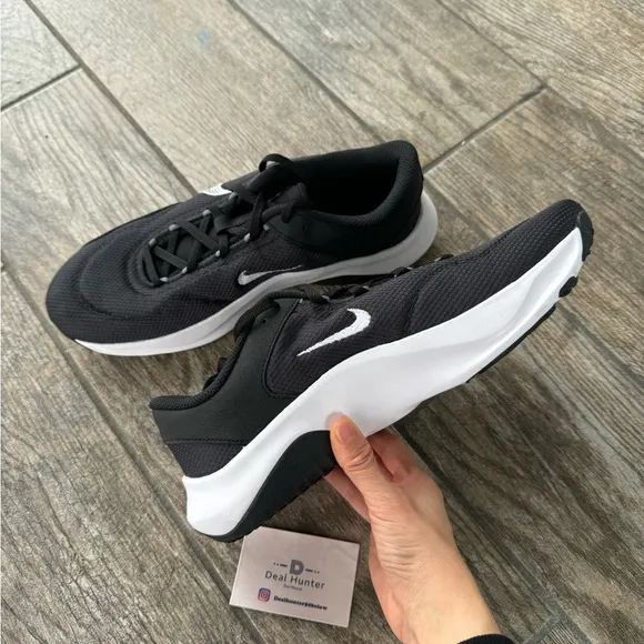 Brand New Nike Legend Essential 3 Men’s Running Shoes DM1120 001 (US9/EU42.5)