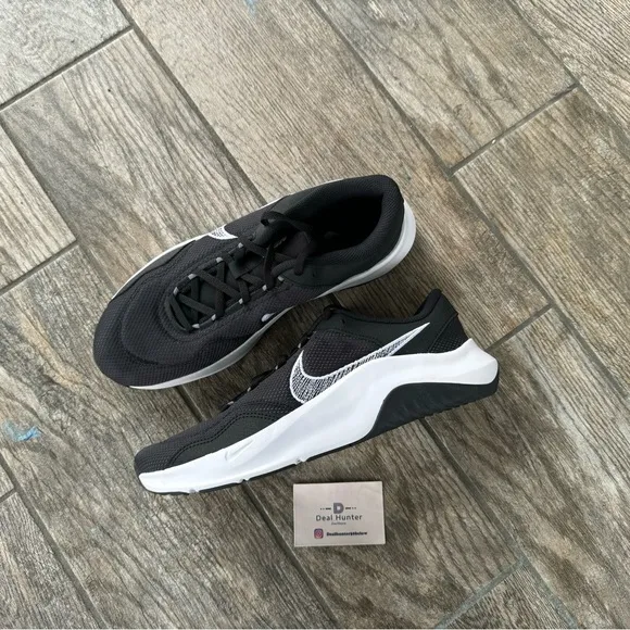 Brand New Nike Legend Essential 3 Men’s Running Shoes DM1120 001 (US9/EU42.5)