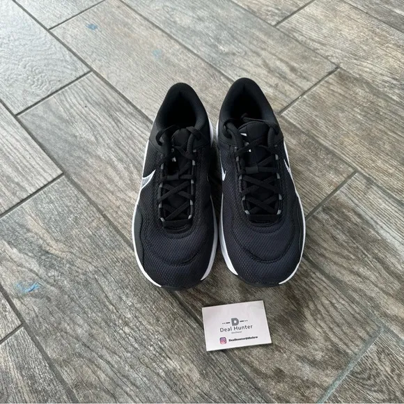 Brand New Nike Legend Essential 3 Men’s Running Shoes DM1120 001 (US9/EU42.5)