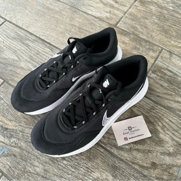Brand New Nike Legend Essential 3 Men’s Running Shoes DM1120 001 (US9/EU42.5)