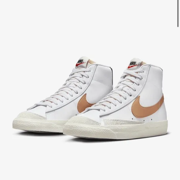 Brand New Nike Men’s Blazer Mid ‘77 Vintage Shoes (Men’s 10.5) BQ6806 125