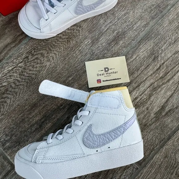 Brand New Nike Pre-School Blazer Mid '77 Kids Shoes “ Happy Easter”