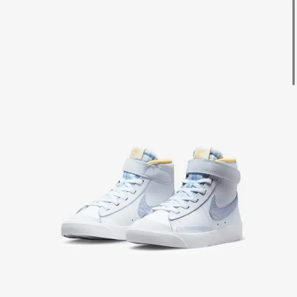 Brand New Nike Pre-School Blazer Mid '77 Kids Shoes “ Happy Easter”