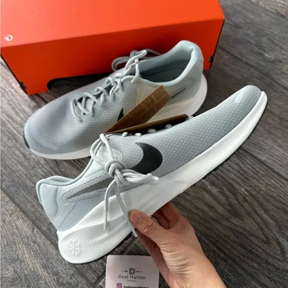 Brand New Nike Revolution 7 Men’s Running Shoes