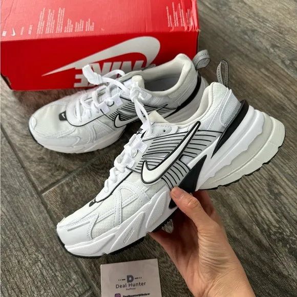 Brand New Nike V2K Run “Summit White Platinum Tint” Women’s Shoes (W7.5)