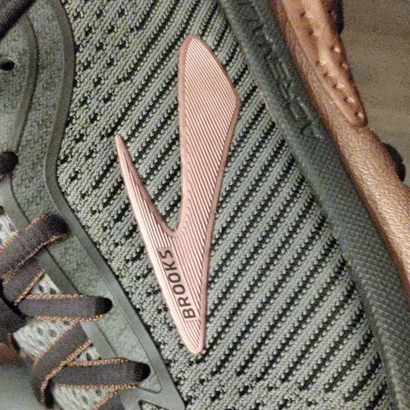 Brooks Adrenaline GTS 20 Gray Rose Mesh Running Shoes