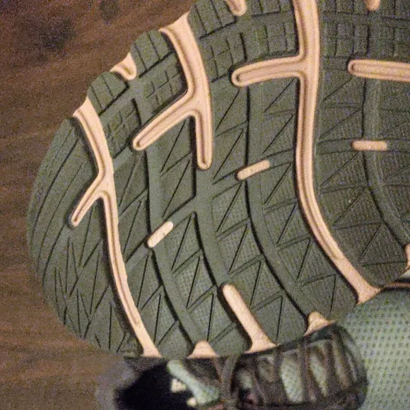 Brooks Adrenaline GTS 20 Gray Rose Mesh Running Shoes