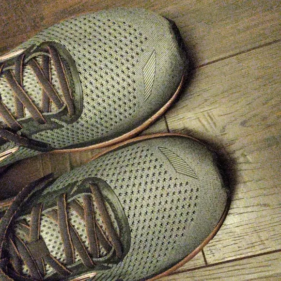 Brooks Adrenaline GTS 20 Gray Rose Mesh Running Shoes