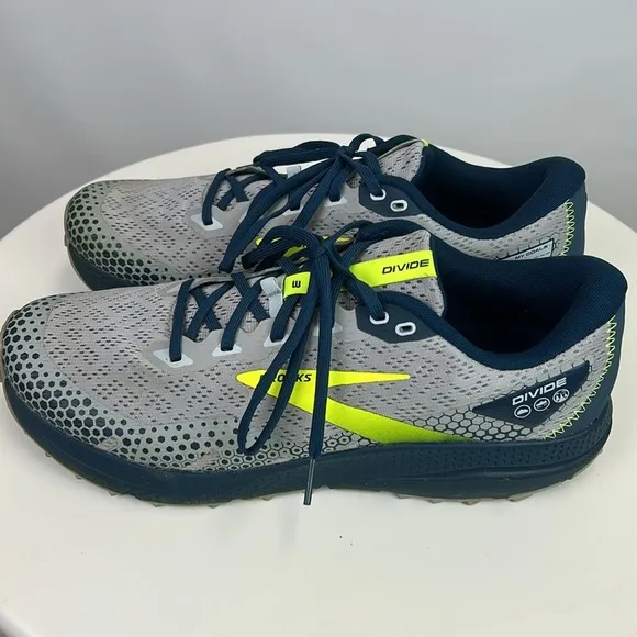 Brooks Divide 3 Men’s Trail Shoes Size 12
