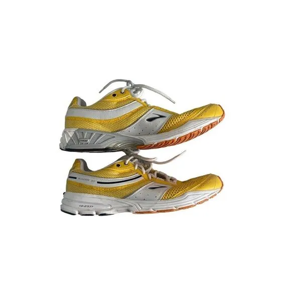Brooks Mens Yellow White Mesh Lace Up Low Top Running Shoes Sneaker Size 9.5