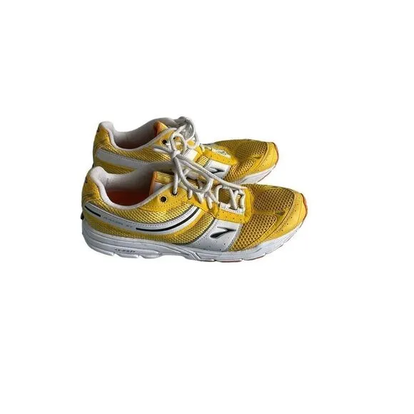 Brooks Mens Yellow White Mesh Lace Up Low Top Running Shoes Sneaker Size 9.5